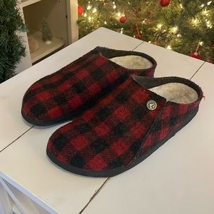 Fuzzy Birkenstock clogs